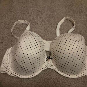Victoria’s Secret Body by Victoria lined perfect coverage Bra 40dd